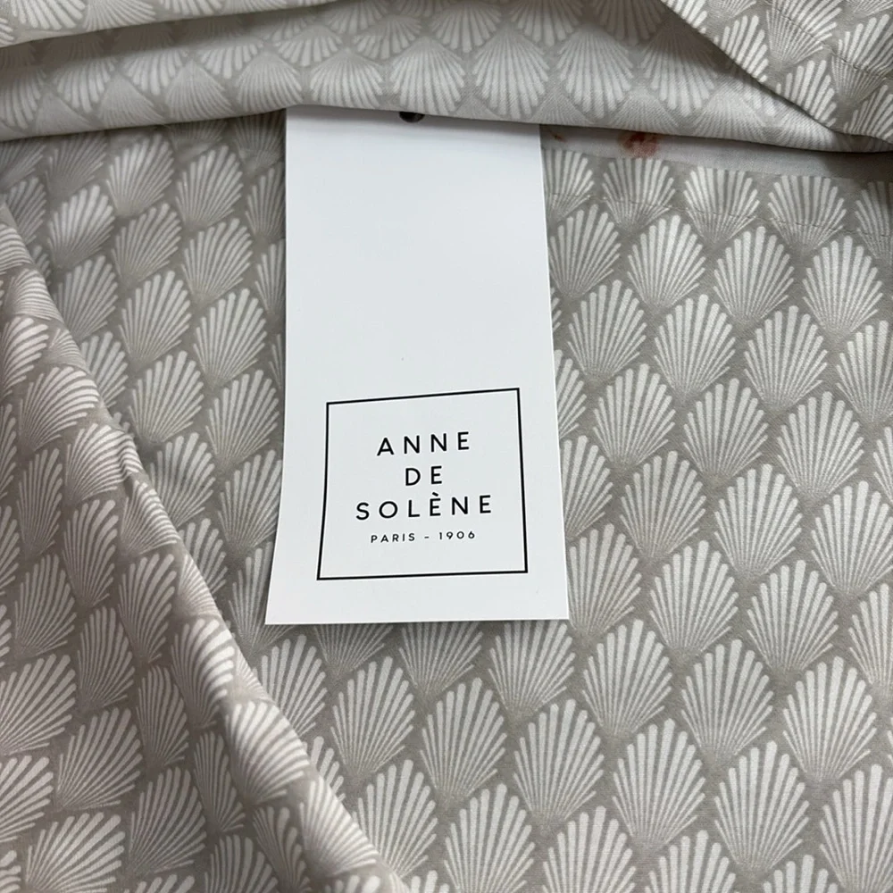 NEW Anne de Solene Voyageuse Rose Sateen 300 TC Organic Cotton Euro Sham